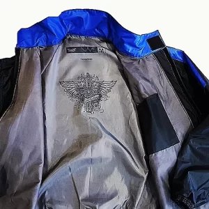 Qual a melhor capa de chuva para motoqueiro: proteção contra chuva intensa com a capa Nave